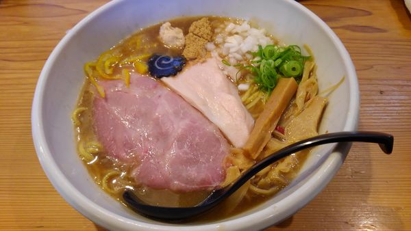 「鶏白湯らぅ麺」@烈骨神麺 AJI10の写真
