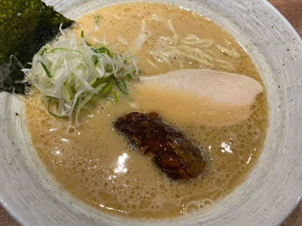 「豚鶏節ラーメン」@らーめん 会 神戸本店の写真