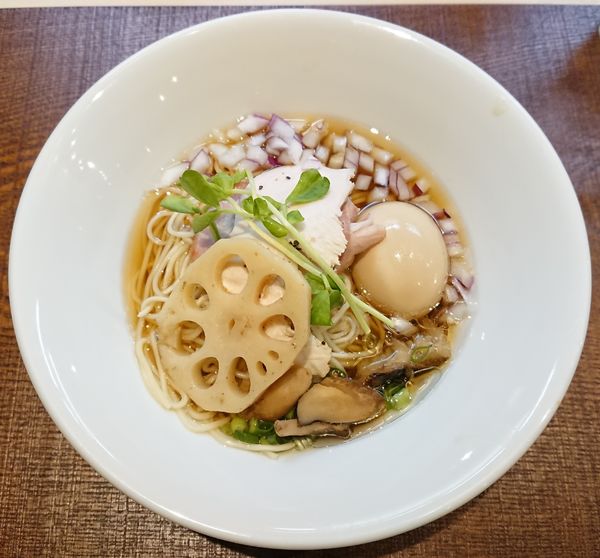 「松茸と水 味玉付」@論露に不二の写真