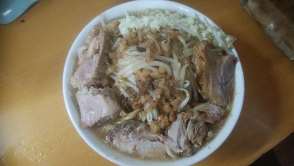 「豚ラーメン　ニンニク　¥1000」@ラーメン荘 歴史を刻め 本店の写真