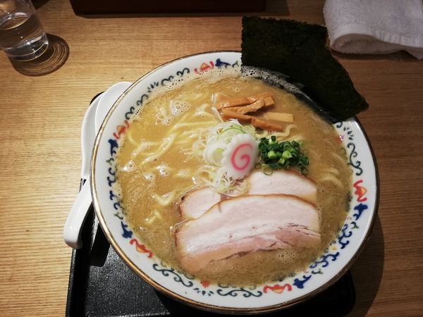 「濃厚煮干しそば」@中華そば 勝本の写真