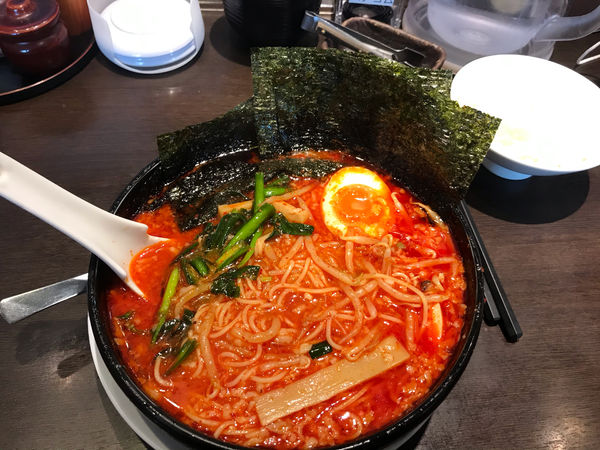 「旨辛麺」@来来亭 小田原成田店の写真