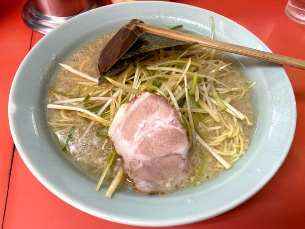 「ネギラーメン ７５０円 ※麺硬め・アブラ多め」@ラーメンショップ 川崎水沢店の写真