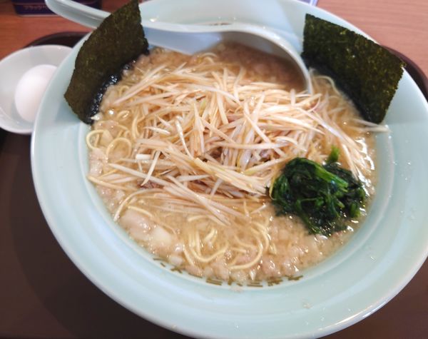 「ネギラーメン700　ネギ200」@ラーメンショップ 美里南十条店の写真