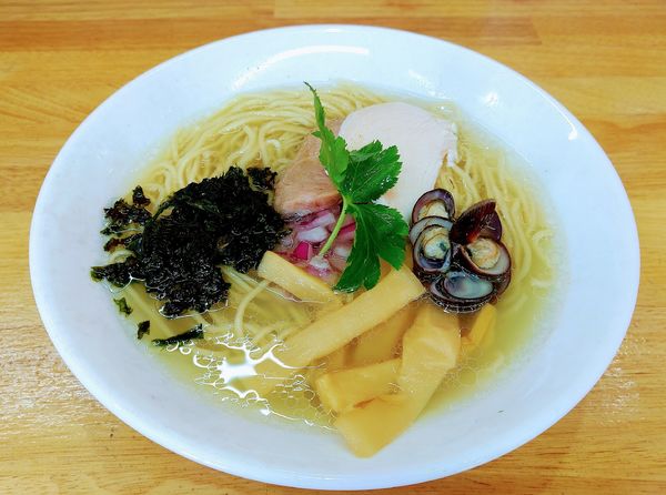 「しじみ蕎麦 塩 和え玉醤油」@しじみ中華蕎麦 イツ花の写真