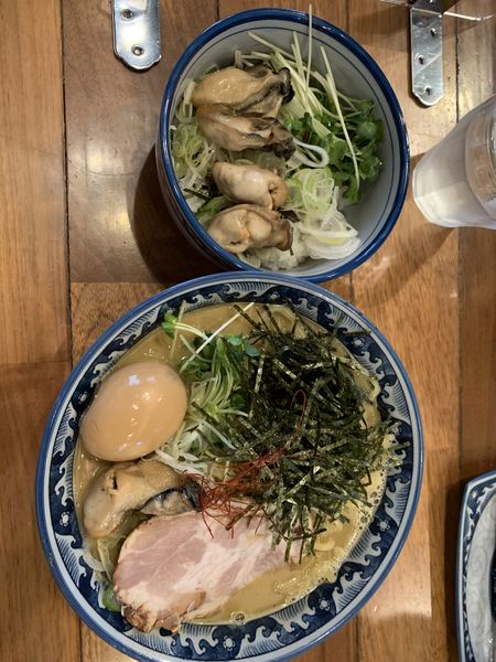 「佐市麺大盛、牡蠣めし、生牡蠣」@麺や佐市の写真