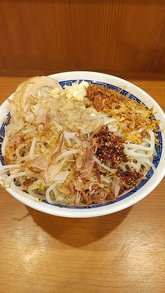 「汁なし(大)(全マシ)」@びんびん豚 坂戸店の写真