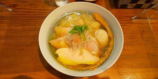 「特製塩ラーメン」@ラーメン屋 トイ・ボックスの写真