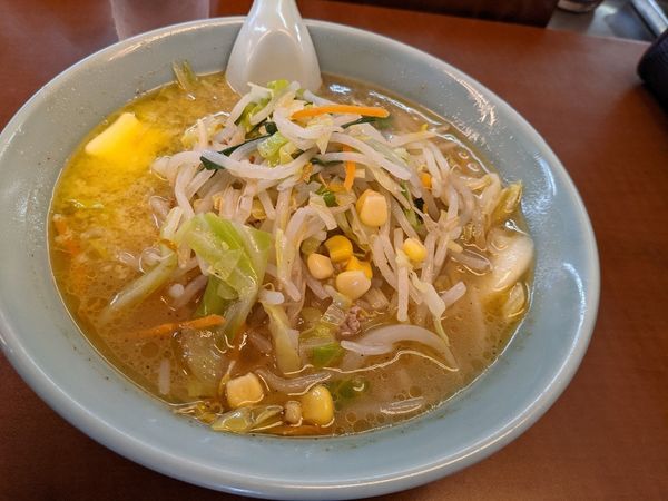 「塩バターラーメン」@札幌ラーメン 満北亭 瑞穂店の写真