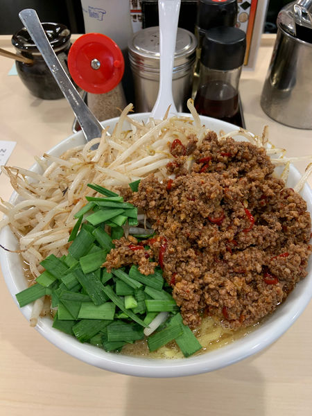 「とんこつ台湾ラーメン大盛り＋もやし」@俺の夢の写真