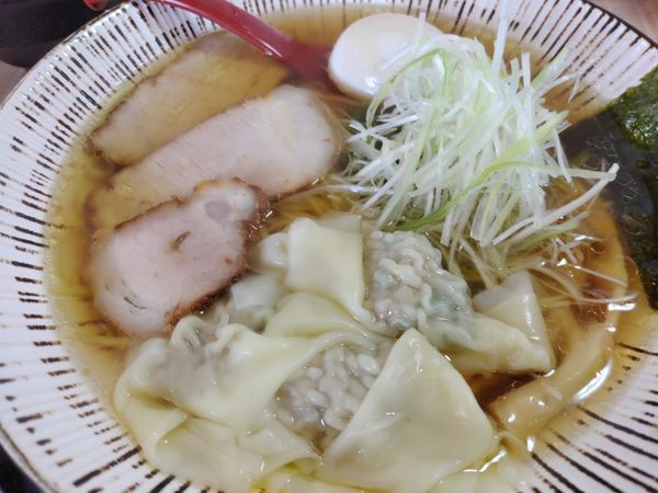 「醤油ワンタン麵」@麺や 壱虎の写真