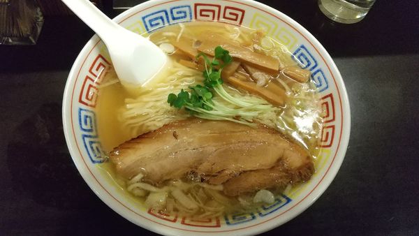 「ステルスにぼ醤油らーめん（ゲリラ限定）950円」@づゅる麺 池田の写真