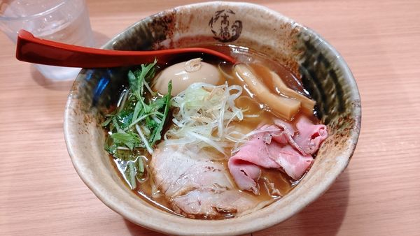 「味玉入り焼きあご塩らーめん 960円」@焼きあご塩らー麺 たかはし 大船店の写真