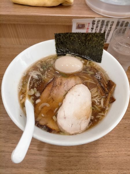 「中華そば味濃いめ 味玉」@下町中華そば すずめ食堂の写真