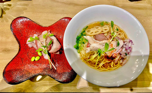 「鮮魚と水 【釜焼き肉増し】」@論露に不二の写真