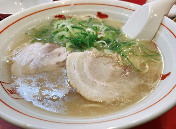 「長浜ラーメン　７００円」@博多長浜屋台やまちゃん 銀座店の写真