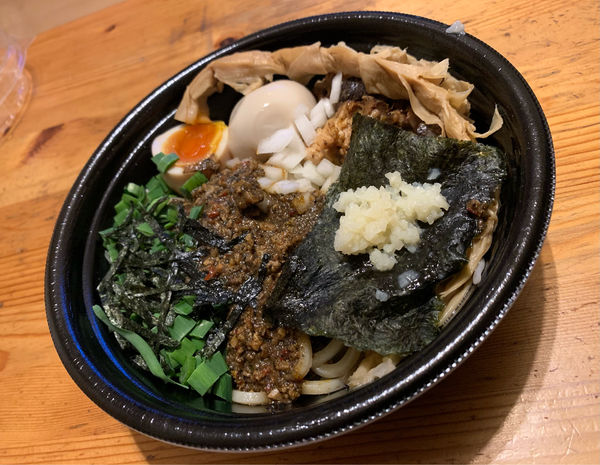 「【テイクアウト】汁なしブラック」@麺Dining Number Nine 09の写真