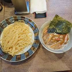 つけめん並 770円