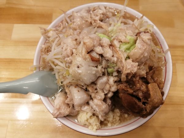 「二郎醤油(大)」@革命飯店 世界のチェ・タケダの写真
