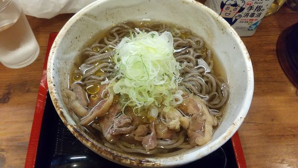 「冷たい肉そば720円」@肉そば家 笑梟の写真