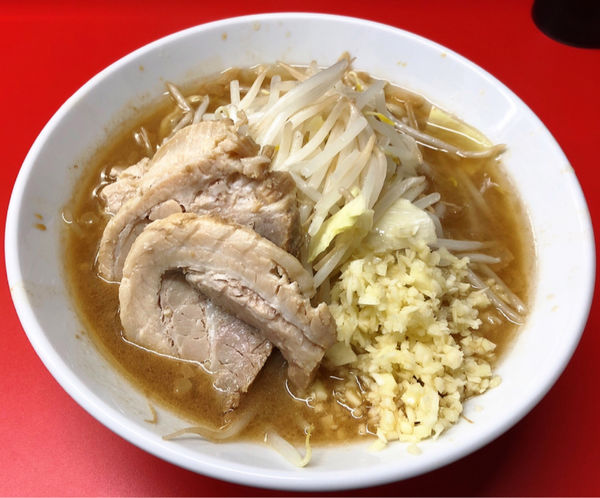 「ミニブタ(ヤサイ少なめ.ニンニク多め)」@ハナイロモ麺 吉祥寺本店の写真