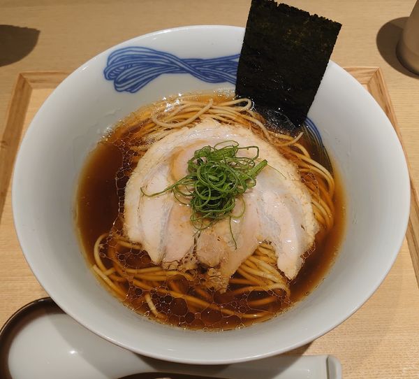 「醤油らぁめん(990円)」@NIPPON RAMEN 凛 TOKYOの写真