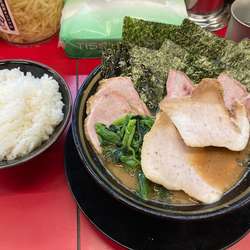 チャーシュー麺（3枚）海苔 豚トロ2枚