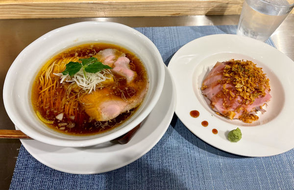 「醤油そば＋肉丼セット」@成城青果の写真