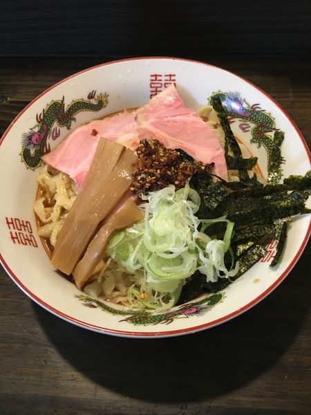 「冷やし中華　900円　大盛り　100円」@燵家製麺の写真