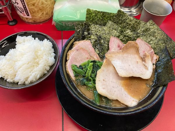 「チャーシュー麺（3枚）海苔 豚トロ2枚」@柏 王道家の写真