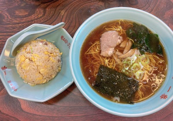 「チャーハン・ラーメンセット　麺大盛り950円」@中華料理 一番の写真