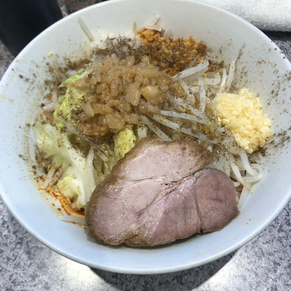 「辛い汁なし　ミニ」@ラーメン宮郎の写真