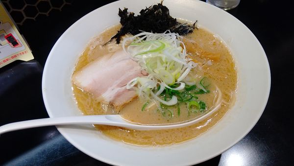 「茨城豚骨しろ780円」@茨城豚骨豚骨堂の写真