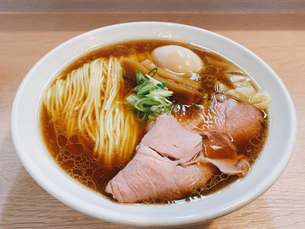 「特製醤油らーめん」@麺笑巧真の写真