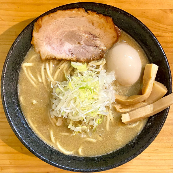 「らーめん 並盛 ¥850円（味玉サービスCP）」@自家製麺TANGOの写真
