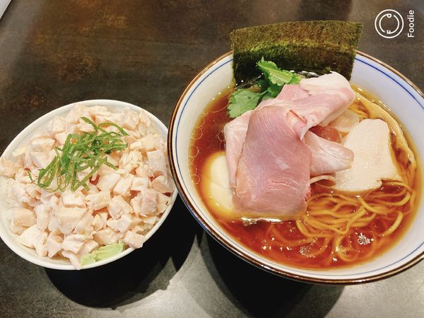 「特製四つ葉そば＋鶏飯」@中華そば 四つ葉の写真