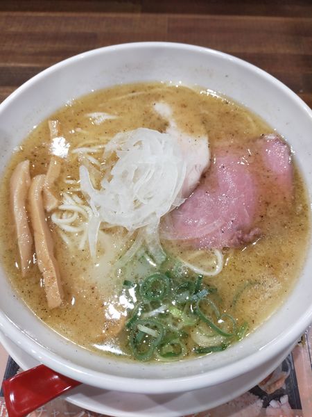 「鶏そば(こっさり)」@らーめんえびす 中津川の写真