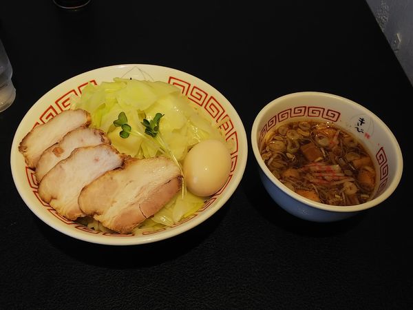 「つけそばスペシャル＋茹でキャベツ」@中華そば きび 明大前店の写真