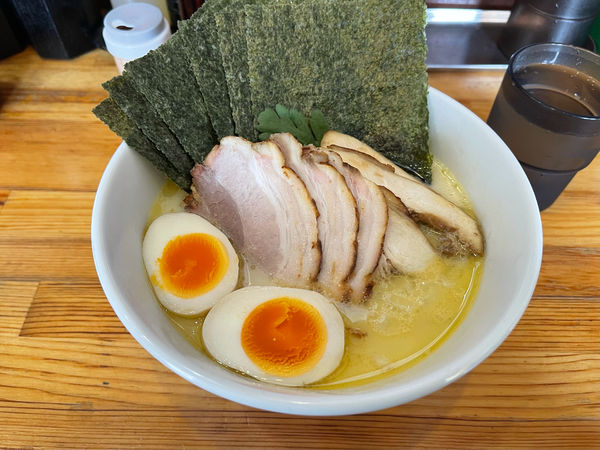 「極楽鳥ラーメン」@鶏らーめん  極楽鳥の写真