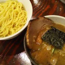 つけ麺　大盛　+　チャーシュー