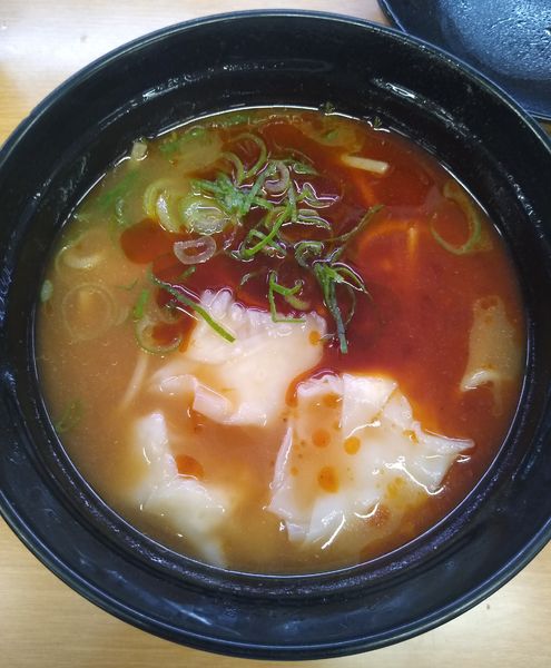 「濃厚えび味噌ワンタンメン 363円 他」@スシロー 本庄早稲田店の写真