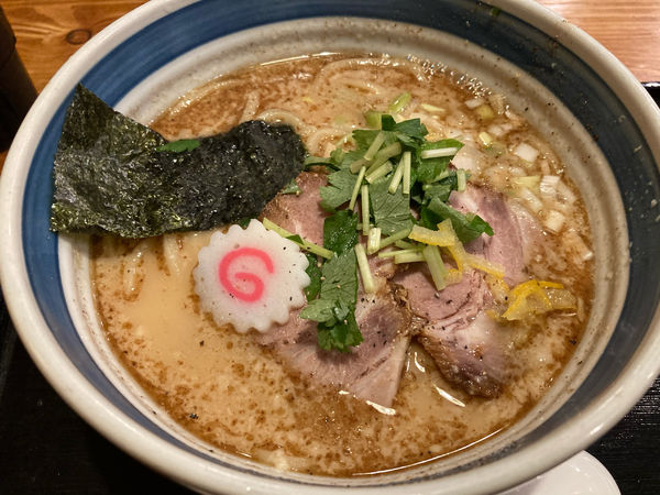 「中華そば(太麺)」@中華そば 門ぱち 浦和美園店の写真