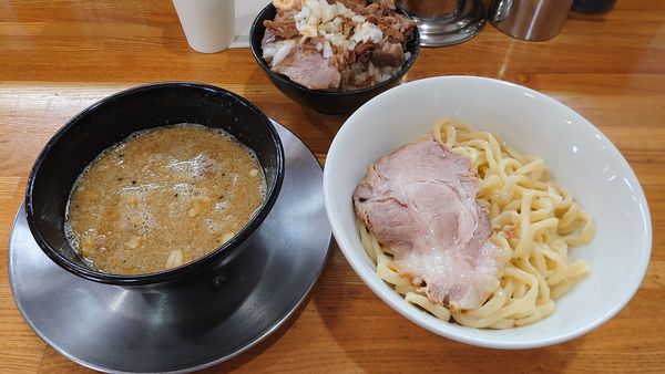 「つけそば 850円 + 肉丼 320円」@中華そば136の写真