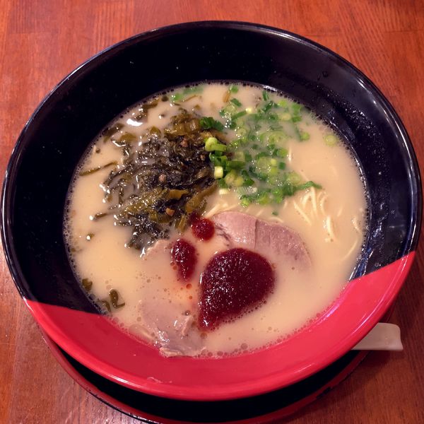 「特製博多らーめん（600円）」@西海製麺所 聖蹟桜ヶ丘店の写真