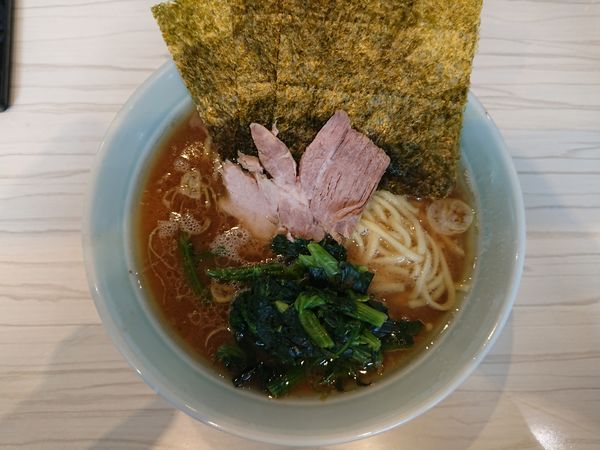 「ラーメン￥680＋サービスライス」@横浜家系らーめん 武虎家 綱島店の写真