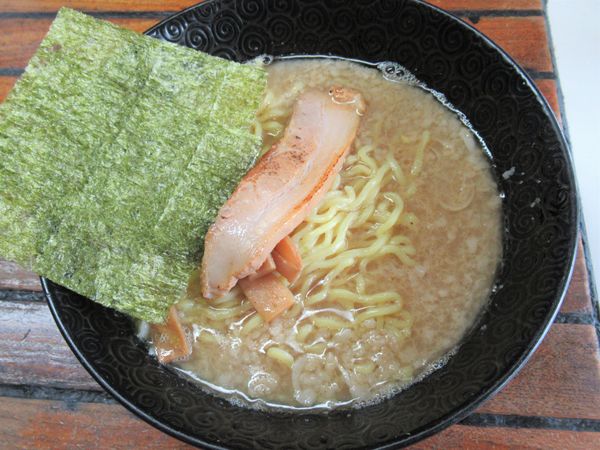 「東京とんこつラーメン（750円）」@東京とんこつ らーめん龍の写真