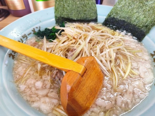 「ネギコテラーメン（900円）」@ラーメンショップ 椿 松伏店の写真