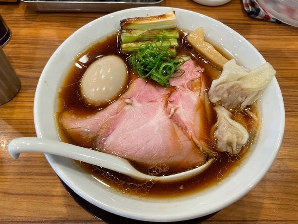 「特製丸鶏　焼きネギトッピング」@中華そば ココカラサキゑの写真