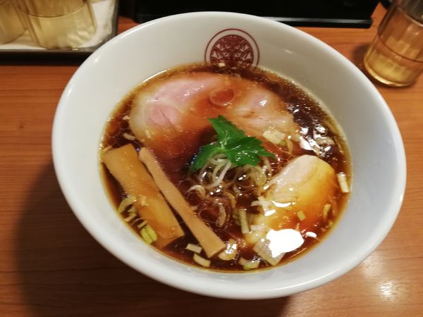 「鶏醤油らぁ麺」@らぁ麺とうひちの写真