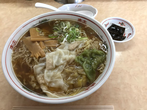 「ワンタン麺　大」@中華そば あお鬼の写真
